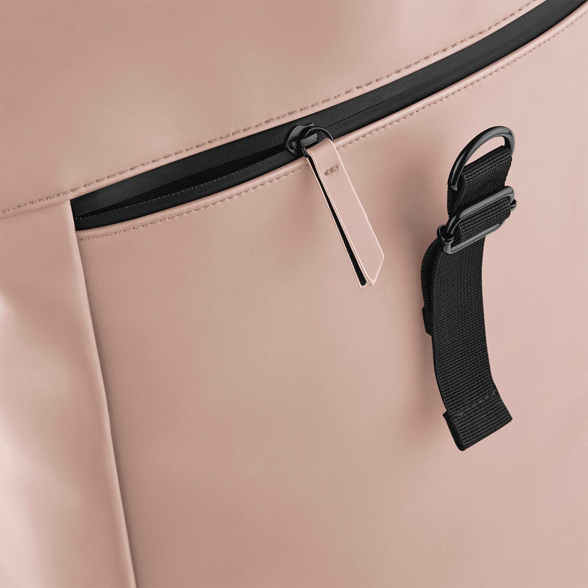 BagBase® BG335 Rugzak met roll-top van mat polyurethaan
