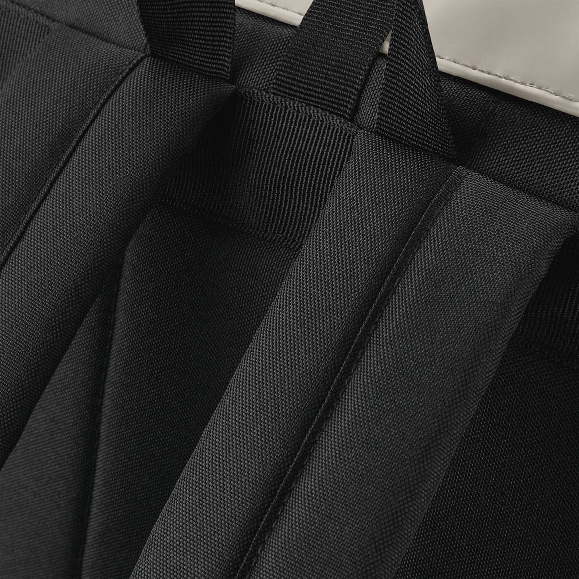 BagBase® BG335 Rugzak met roll-top van mat polyurethaan