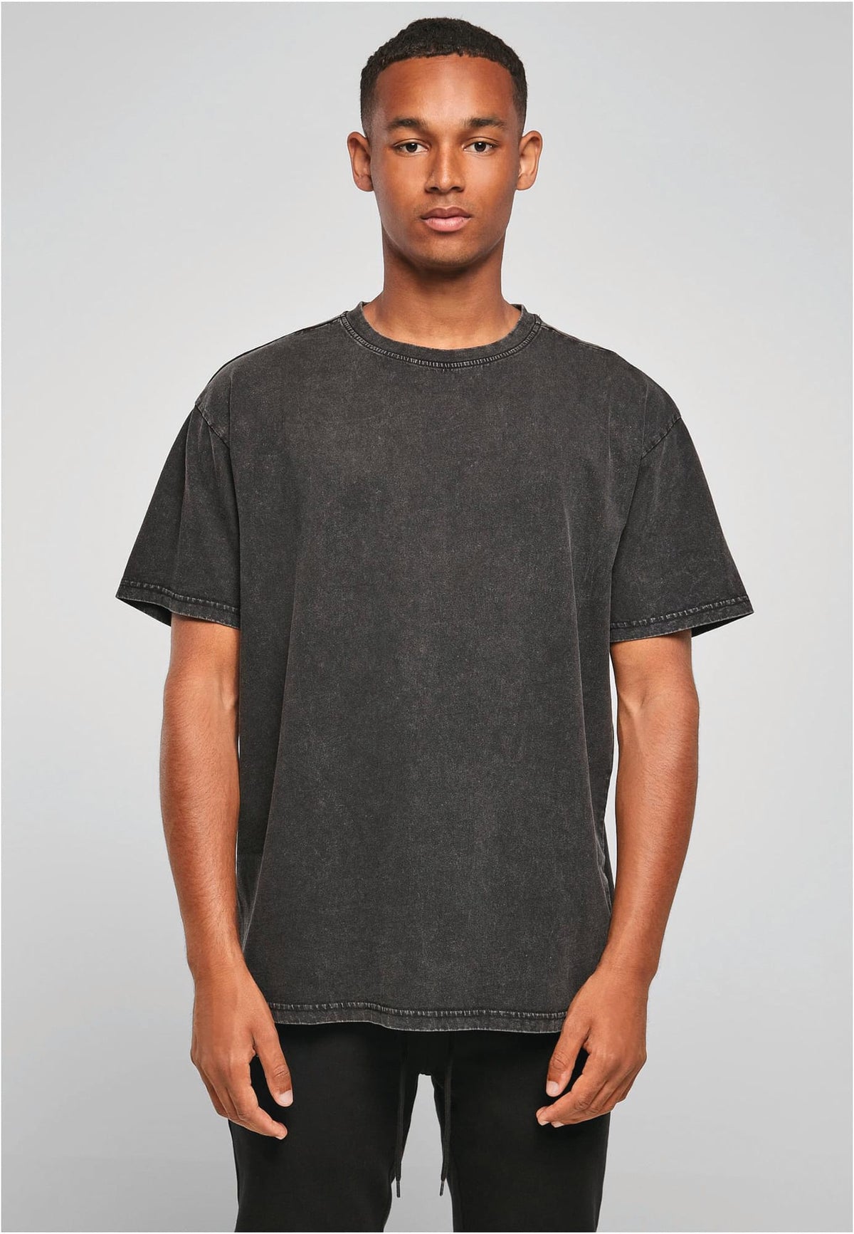 Build your brand BY189 Dik t-shirt met vintage wash