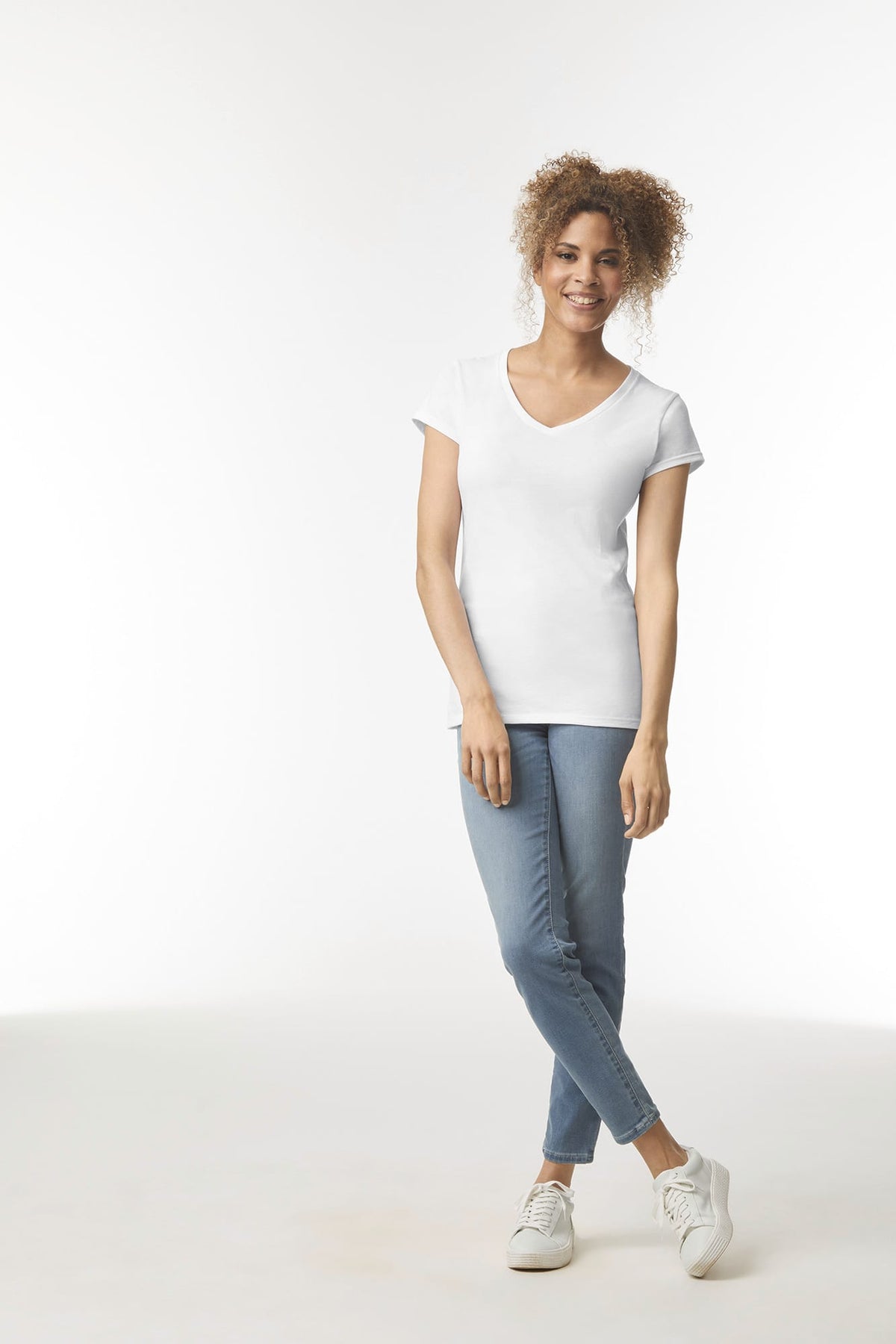 Gildan GI64V00L Softstyle® Fitted Ladies' V-neck T-shirt
