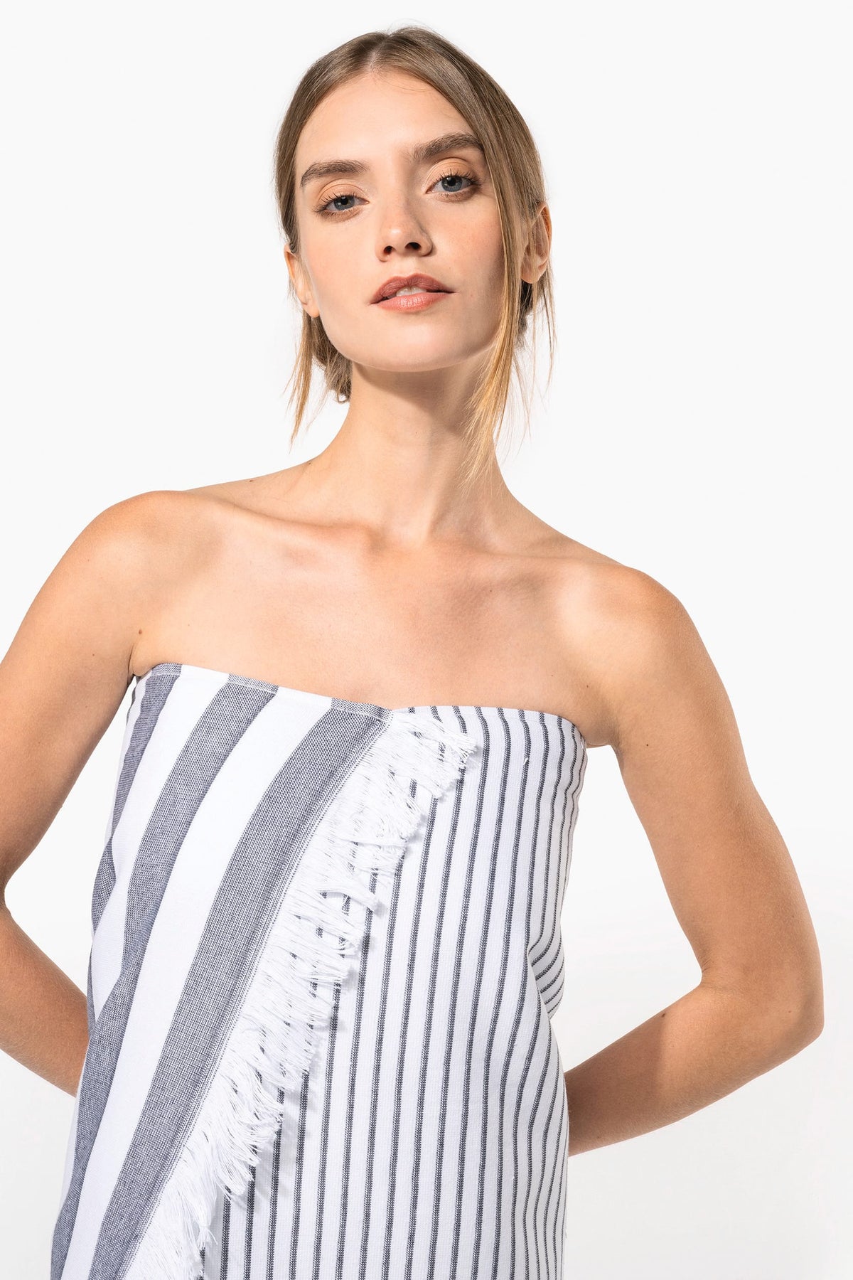 Kariban K132 Gestreepte fouta met franjes