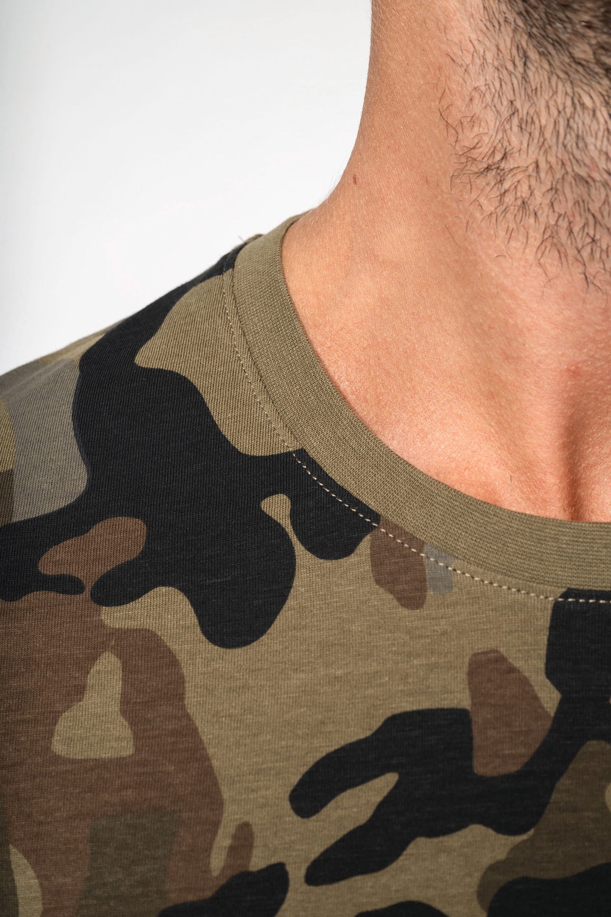 Kariban K3030 T-shirt camo korte mouwen