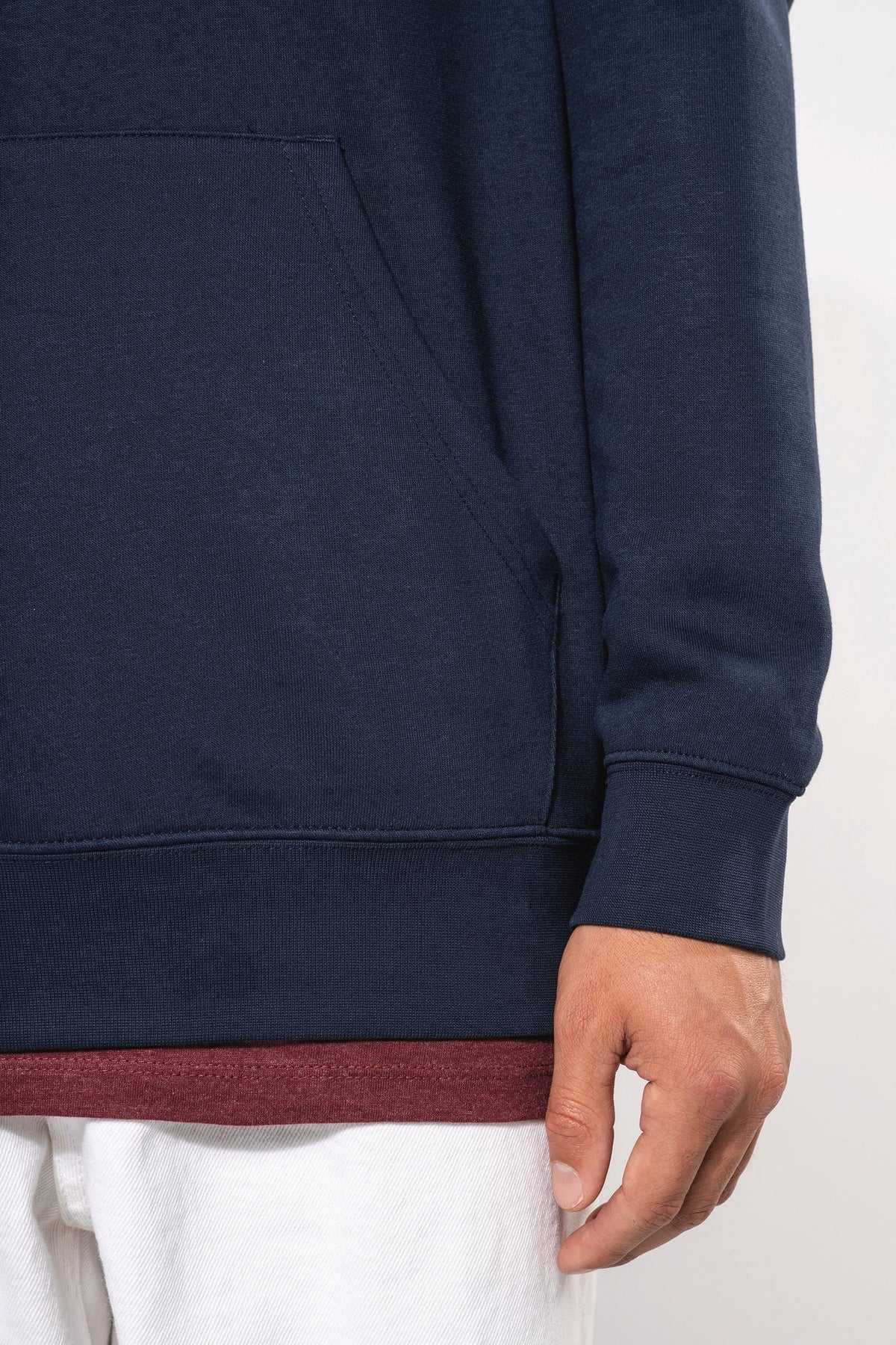 Kariban K4013 unisex sweater met capuchon met contrasterend motief