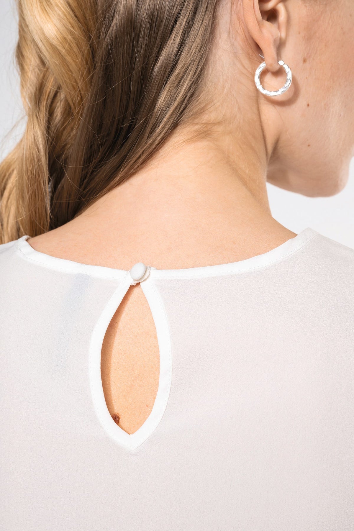 Kariban K5002 Damesblouse in crêpe met korte mouwen