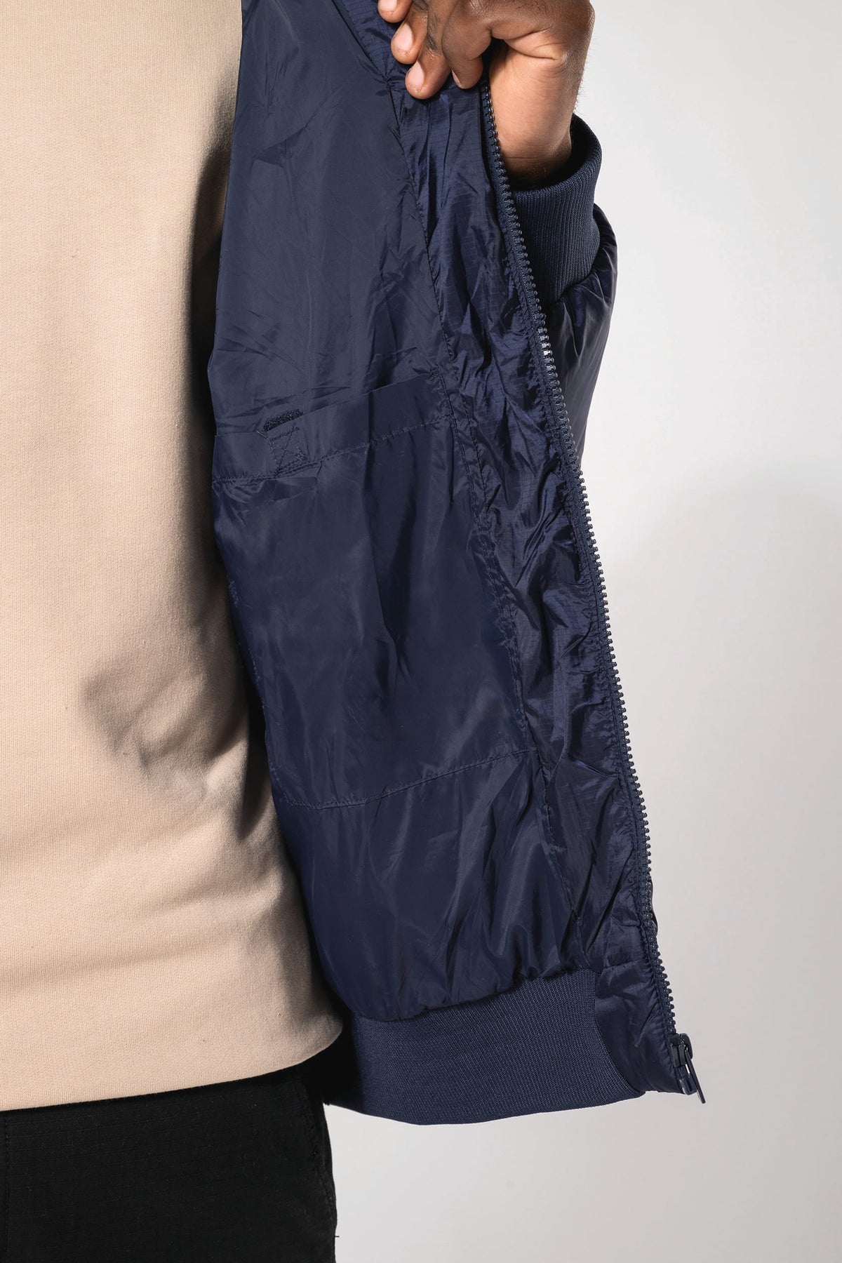 Kariban K6166 unisex donsjack met capuchon van gerecycled ripstop