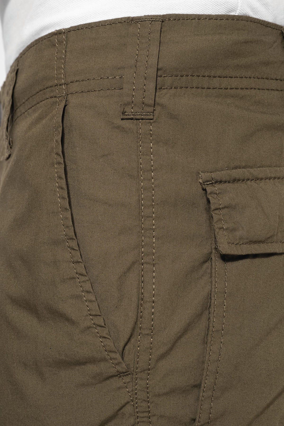 Kariban K755 Lichte herenbermuda met diverse zakken