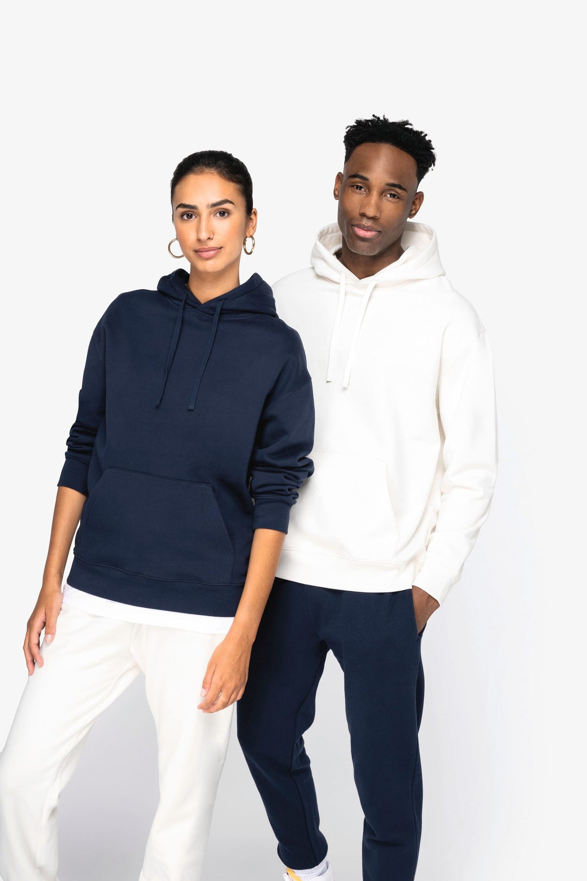 Native Spirit NS436 Ecologische unisex sweater met capuchon en verlaagde schouders in geborsteld fleece