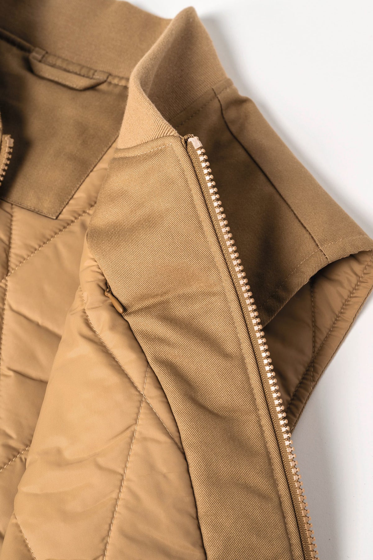 Native Spirit NS623 Ecologische gevoerde unisex bodywarmer van twill met teddykraag