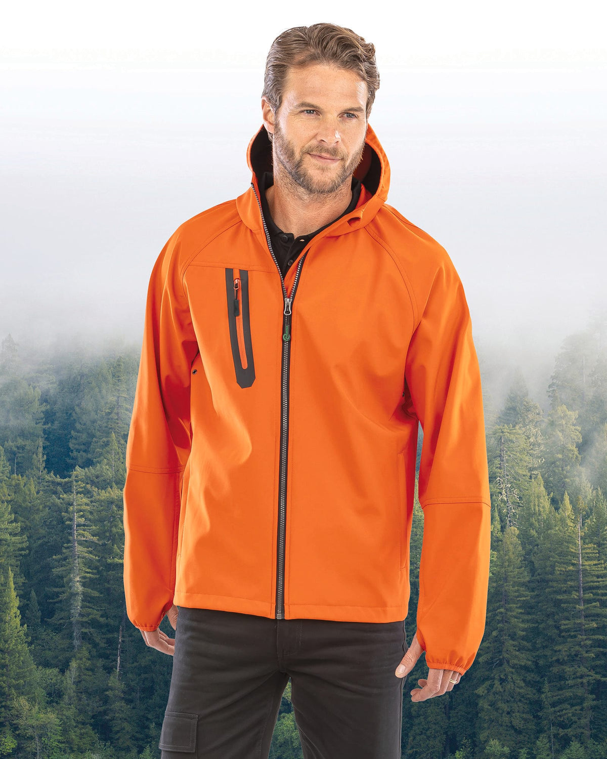 Result R909X Gerecyclede 3-laags unisex softshelljack met capuchon.