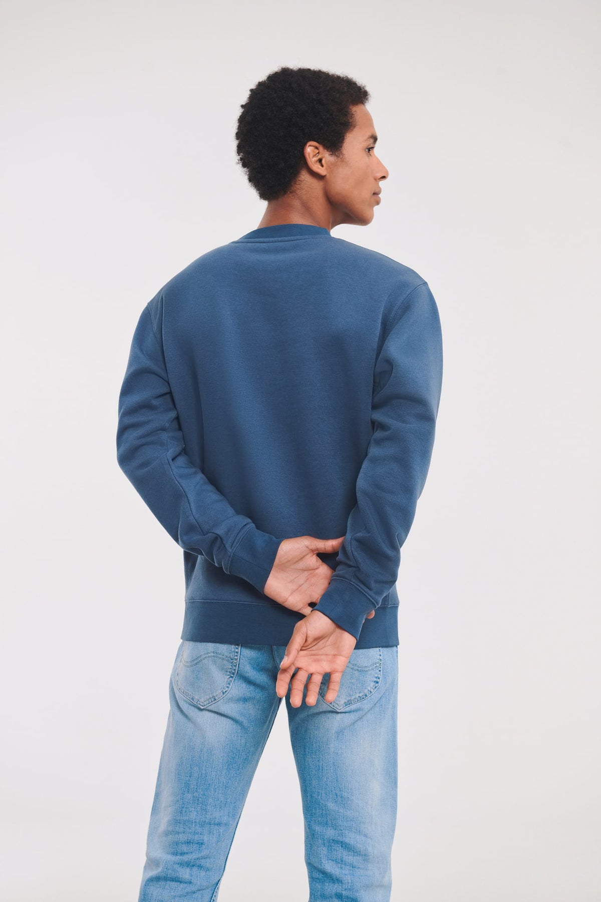 Russell RU262M Authentic Sweater met ronde hals