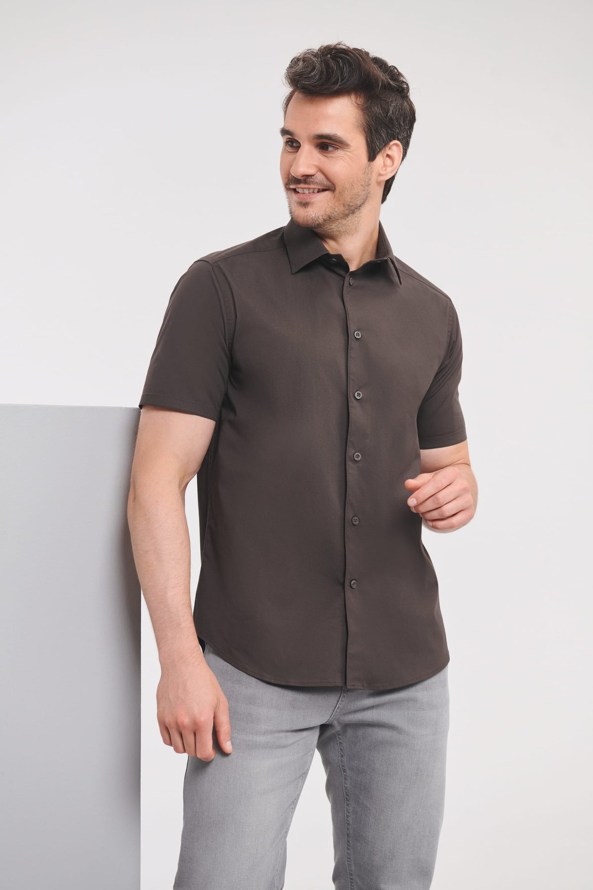Russell RU947M Men's Easy Care Fitted overhemd met korte mouwen