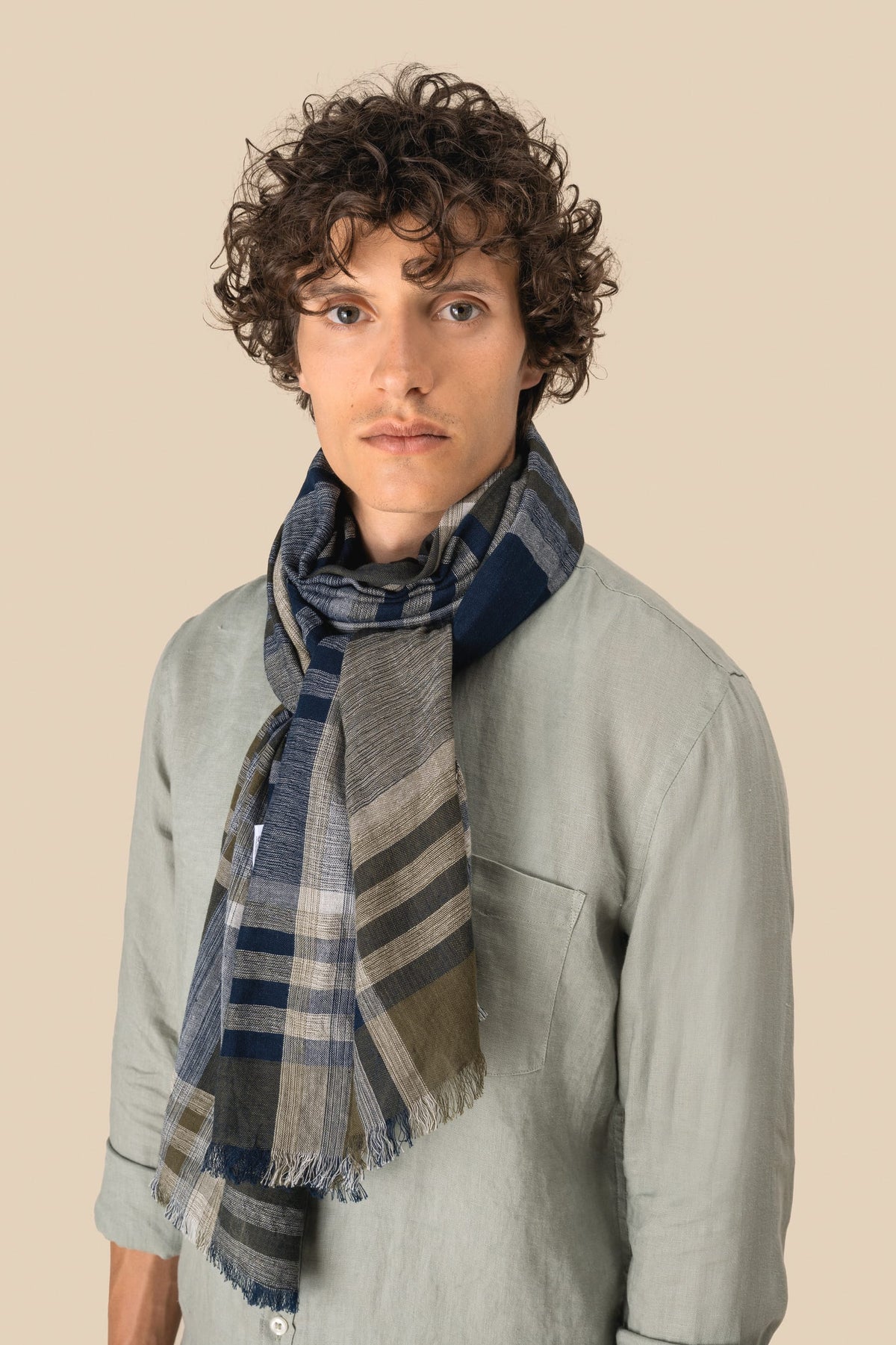 Spasso SP154 unisex tulbanddoek met ruit- en streepmotief.