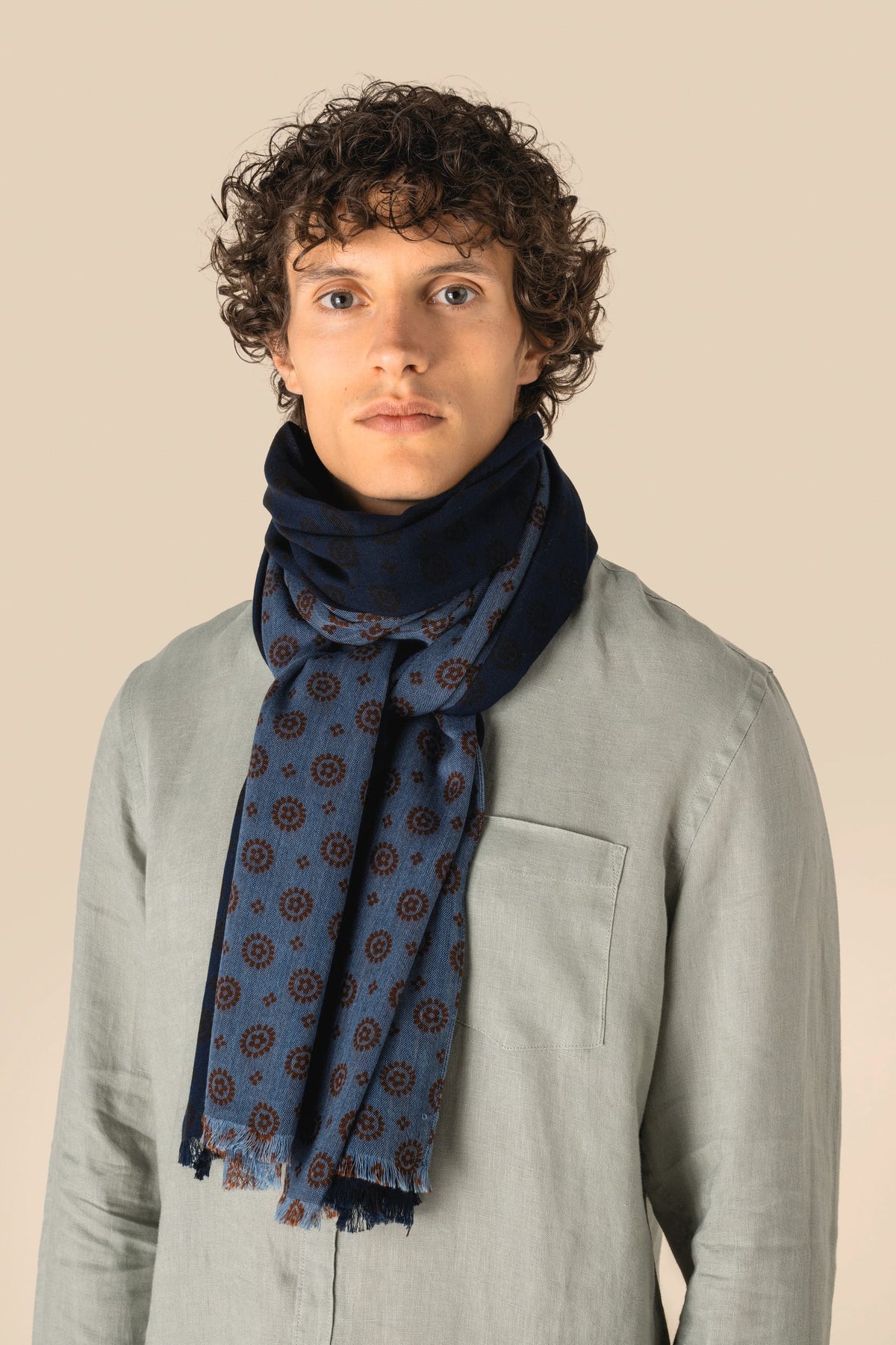 Spasso SP157 unisex tulbanddoek met bloemenmotief