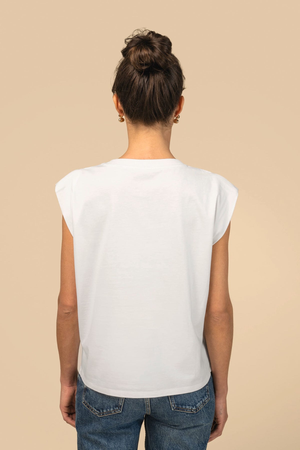 Spasso SP306 Dames-T-shirt van verantwoorde materialen zonder mouwen met schoudervullingen
